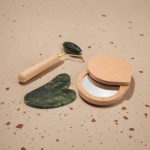 LUNA - Set of Jade Face Roller, Guasha and Mirror - Image 8