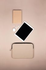 VINGA Baltimore Laptop Case 15" - Beige - Image 8